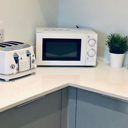 בדפורד Snapos Luxury Serviced Apartment - Meridian House מראה חיצוני תמונה