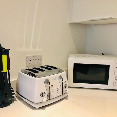בדפורד Snapos Luxury Serviced Apartment - Meridian House מראה חיצוני תמונה