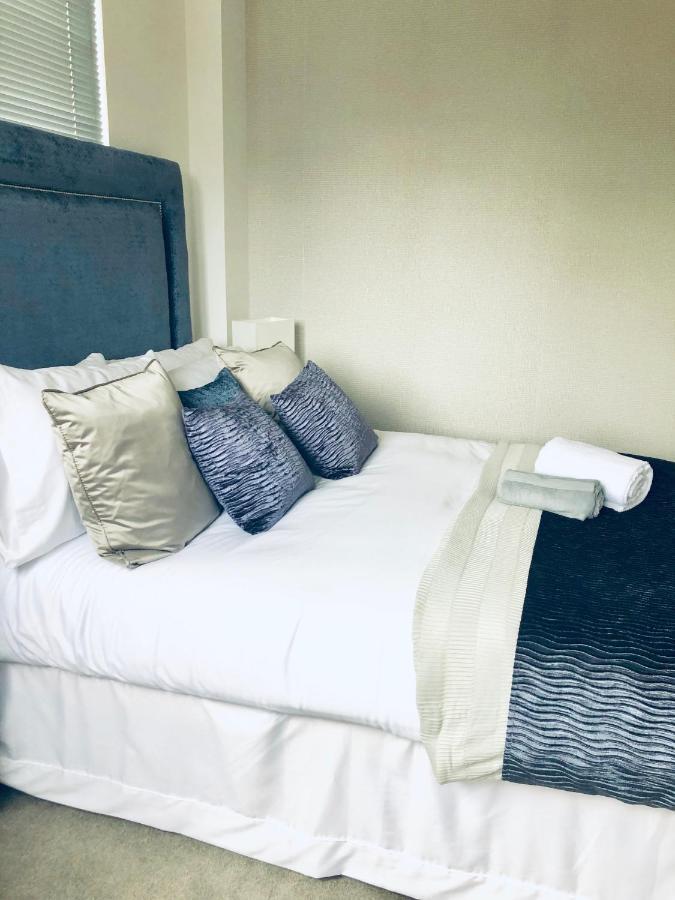 בדפורד Snapos Luxury Serviced Apartment - Meridian House מראה חיצוני תמונה