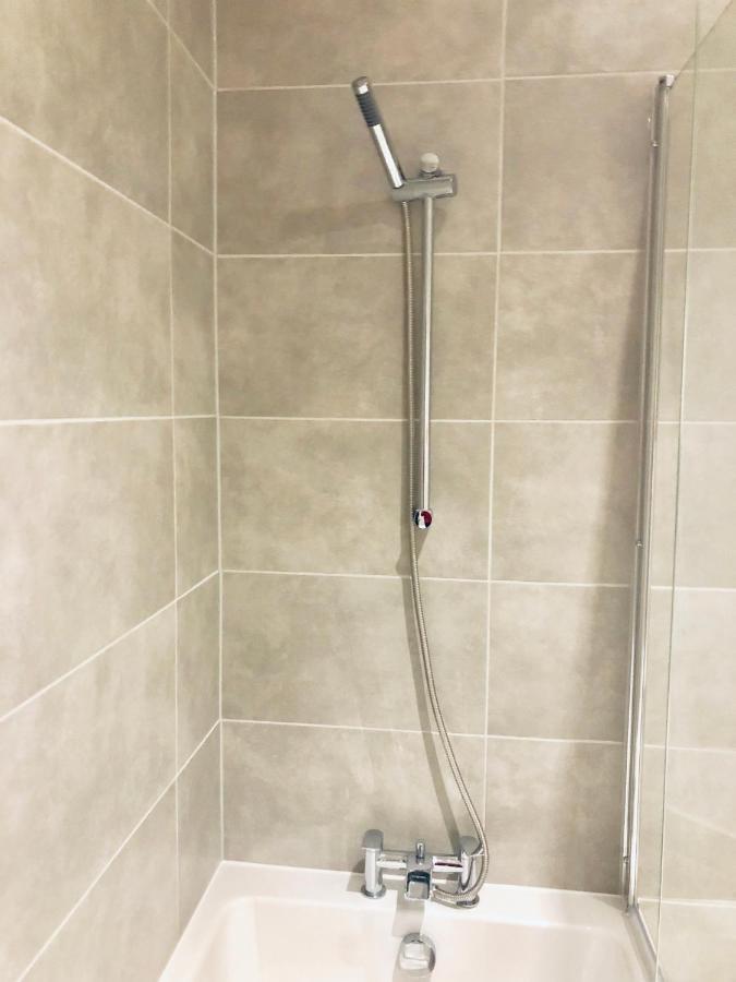בדפורד Snapos Luxury Serviced Apartment - Meridian House מראה חיצוני תמונה