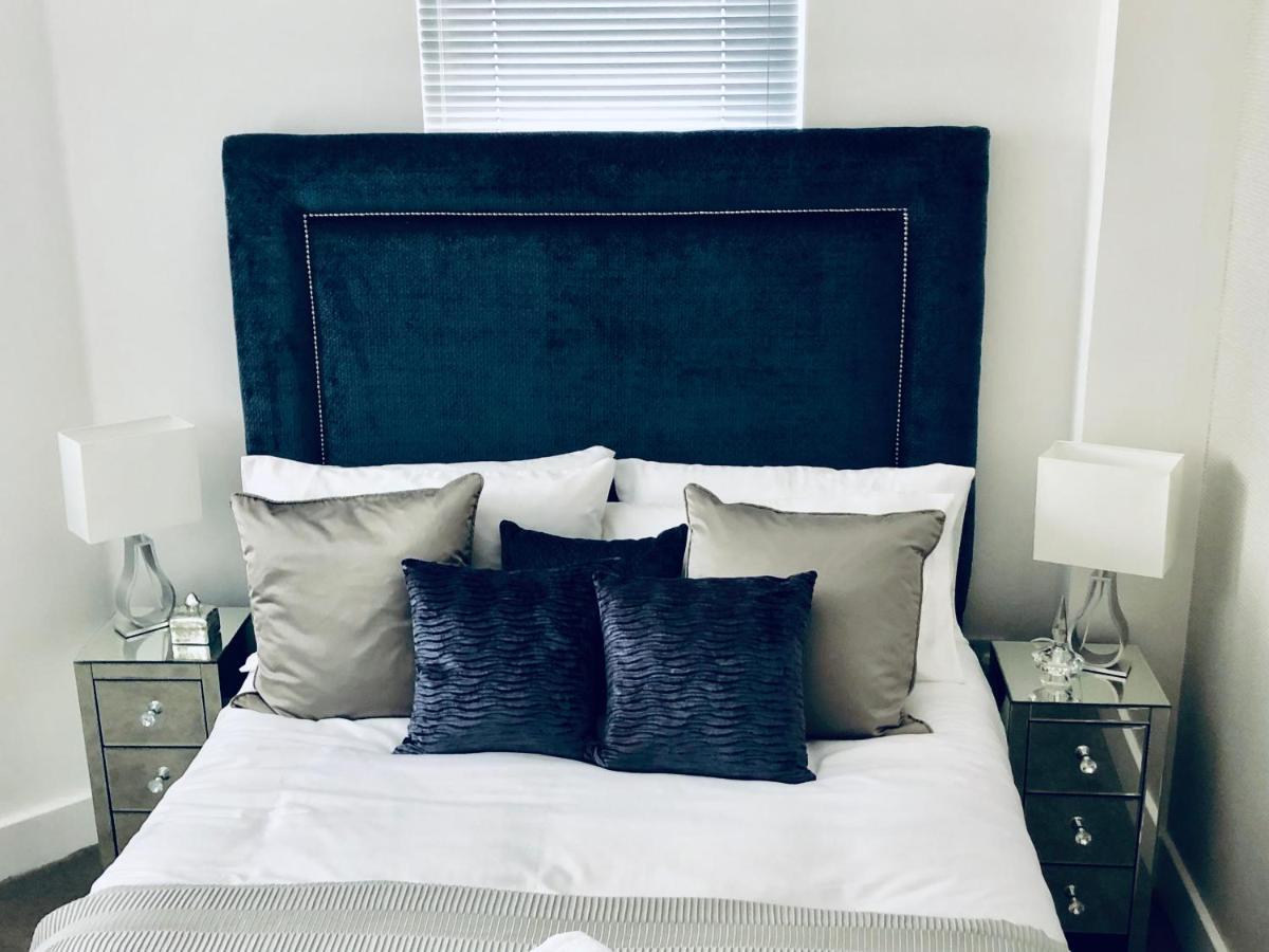 בדפורד Snapos Luxury Serviced Apartment - Meridian House מראה חיצוני תמונה