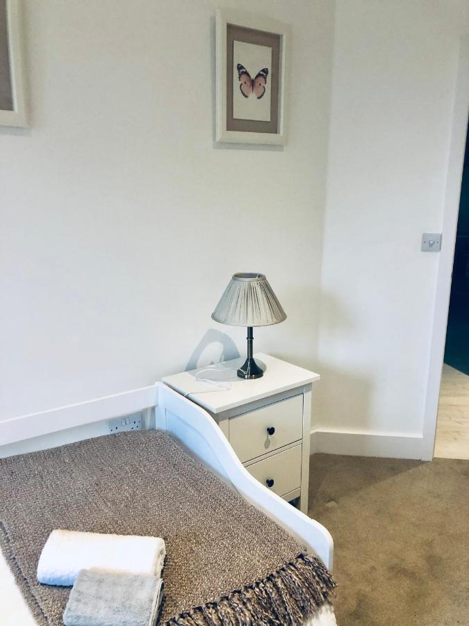 בדפורד Snapos Luxury Serviced Apartment - Meridian House מראה חיצוני תמונה