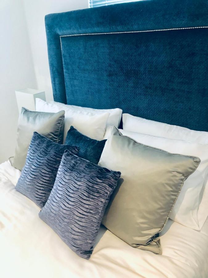 בדפורד Snapos Luxury Serviced Apartment - Meridian House מראה חיצוני תמונה