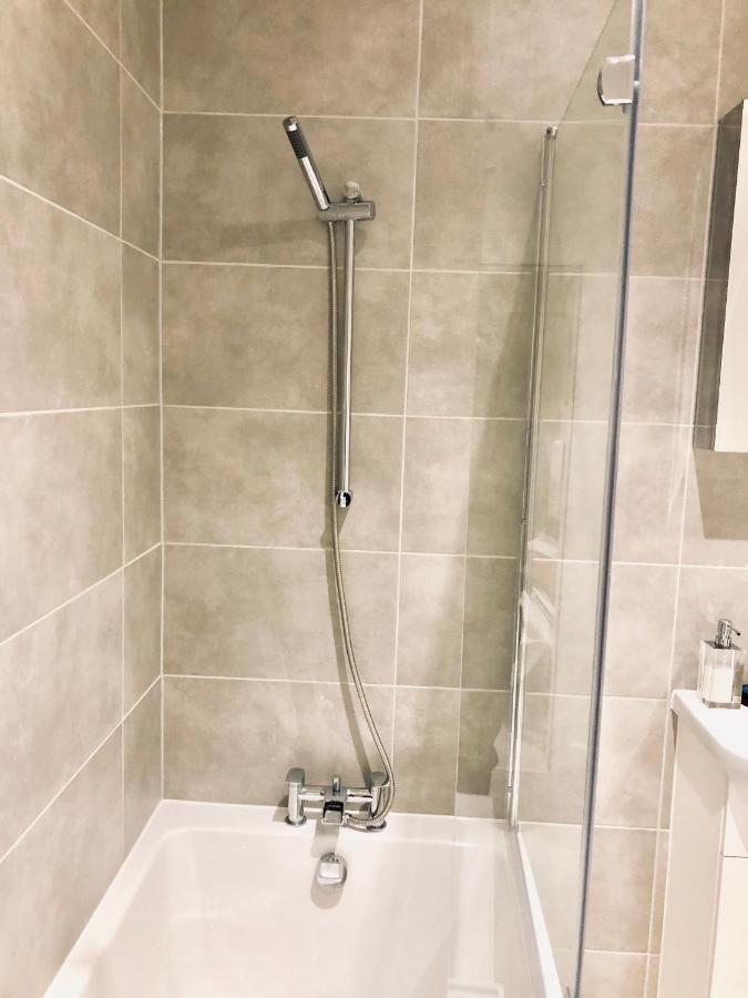 בדפורד Snapos Luxury Serviced Apartment - Meridian House מראה חיצוני תמונה