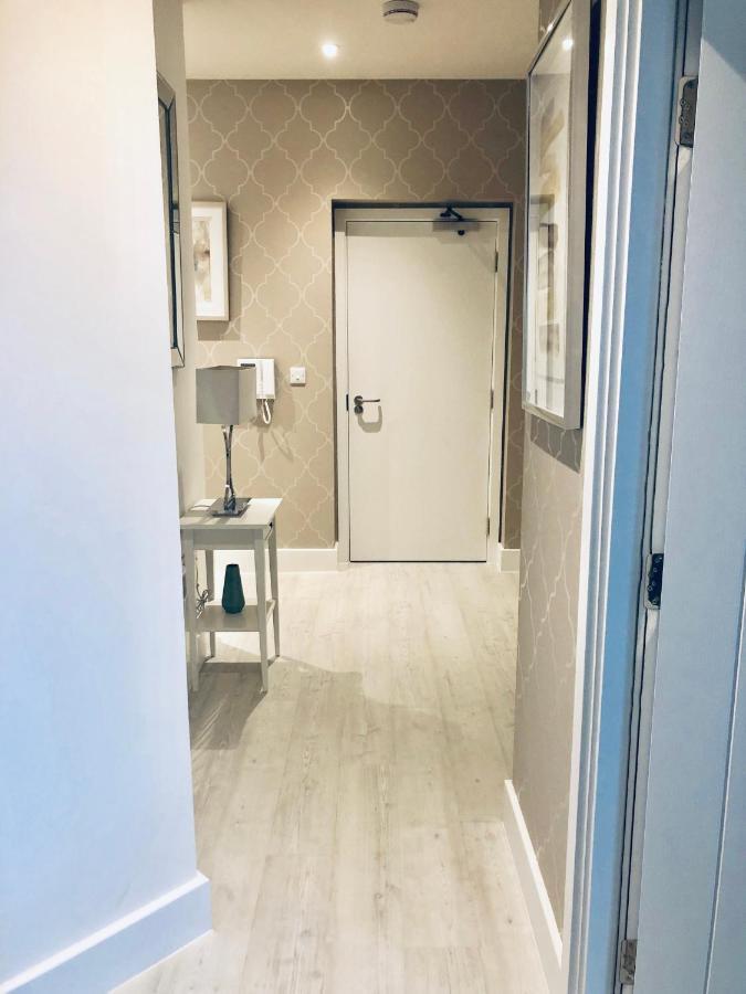 בדפורד Snapos Luxury Serviced Apartment - Meridian House מראה חיצוני תמונה