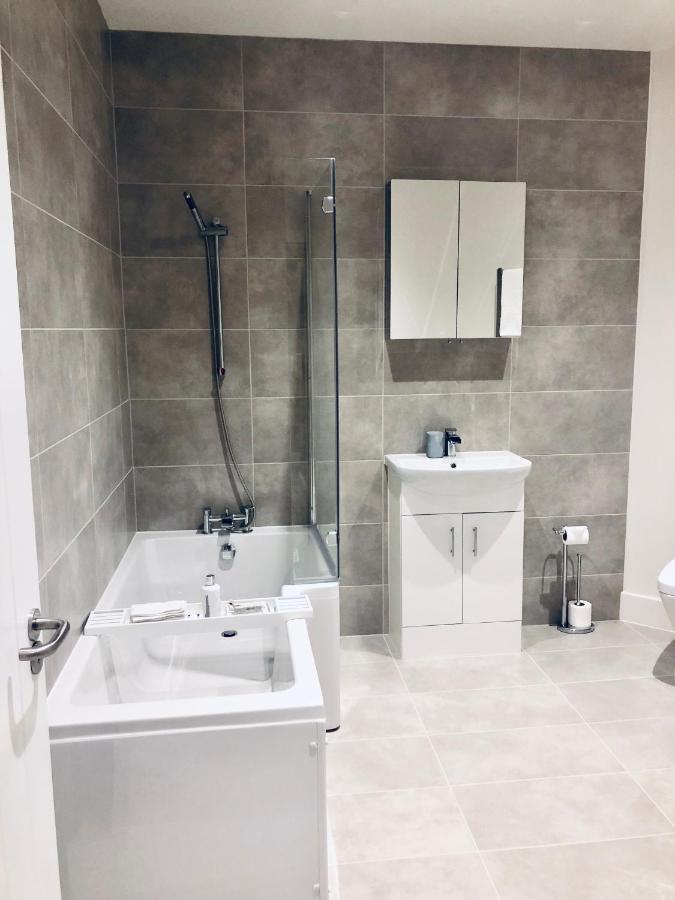 בדפורד Snapos Luxury Serviced Apartment - Meridian House מראה חיצוני תמונה