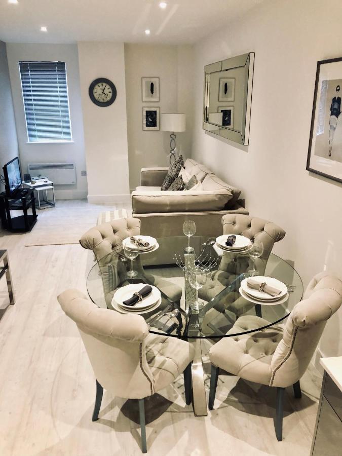 בדפורד Snapos Luxury Serviced Apartment - Meridian House מראה חיצוני תמונה