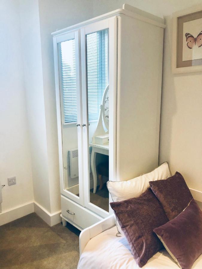 בדפורד Snapos Luxury Serviced Apartment - Meridian House מראה חיצוני תמונה