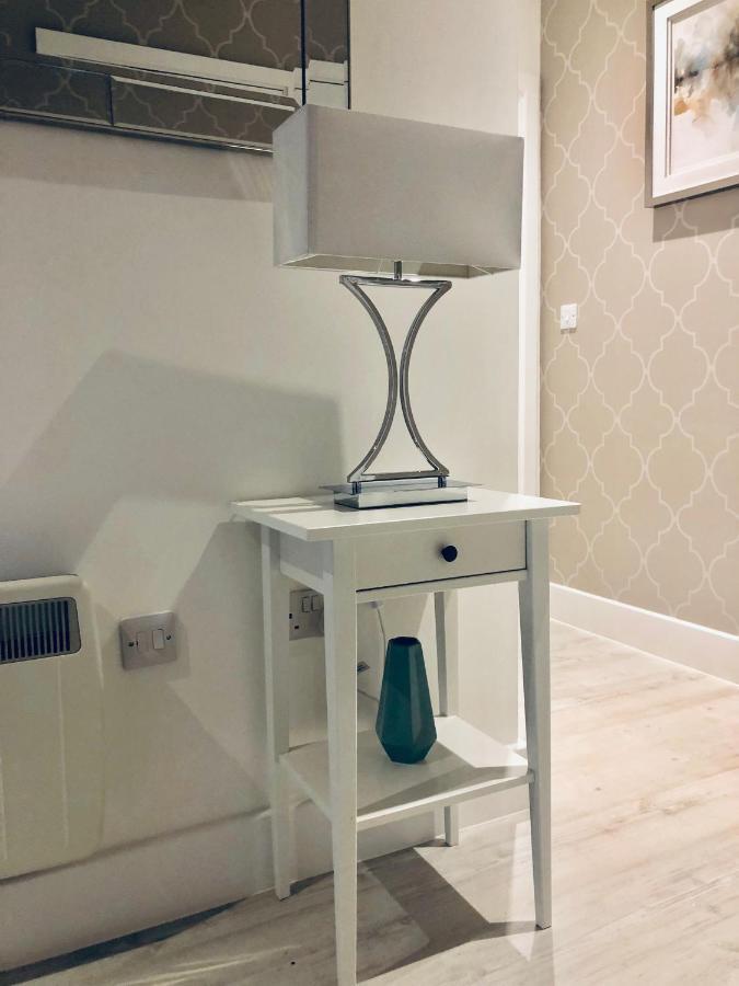 בדפורד Snapos Luxury Serviced Apartment - Meridian House מראה חיצוני תמונה