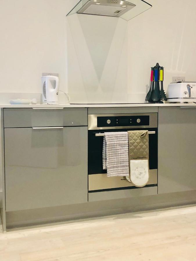 בדפורד Snapos Luxury Serviced Apartment - Meridian House מראה חיצוני תמונה