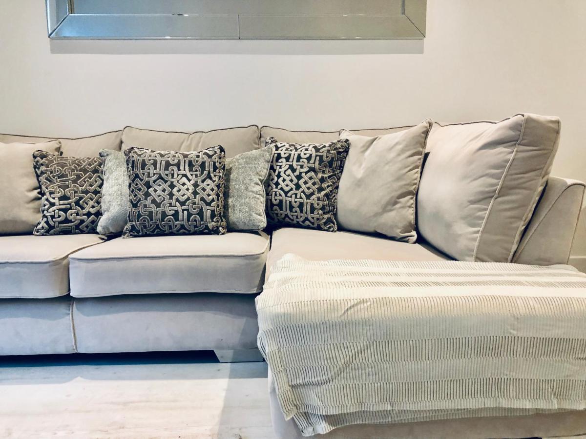 בדפורד Snapos Luxury Serviced Apartment - Meridian House מראה חיצוני תמונה