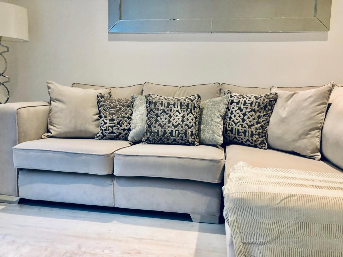 בדפורד Snapos Luxury Serviced Apartment - Meridian House מראה חיצוני תמונה