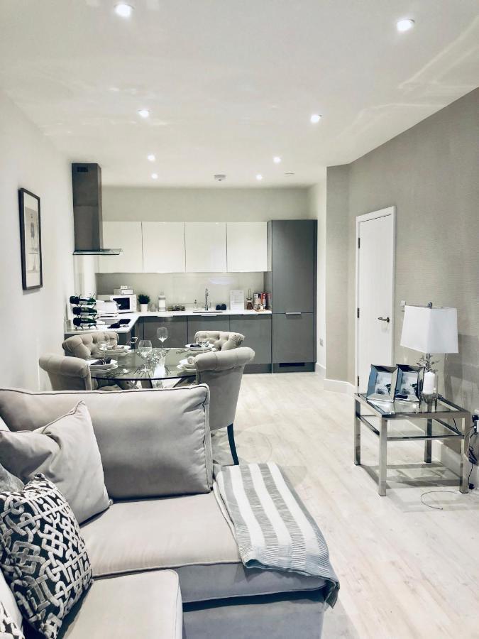 בדפורד Snapos Luxury Serviced Apartment - Meridian House מראה חיצוני תמונה