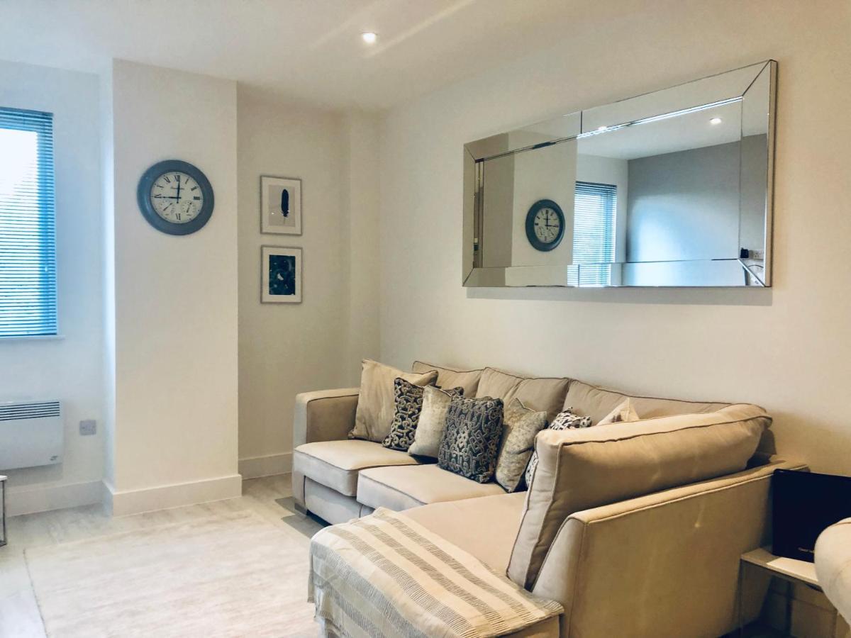 בדפורד Snapos Luxury Serviced Apartment - Meridian House מראה חיצוני תמונה