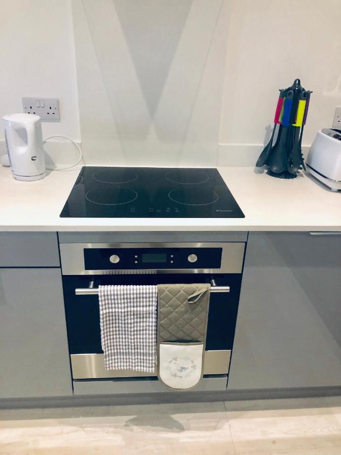 בדפורד Snapos Luxury Serviced Apartment - Meridian House מראה חיצוני תמונה