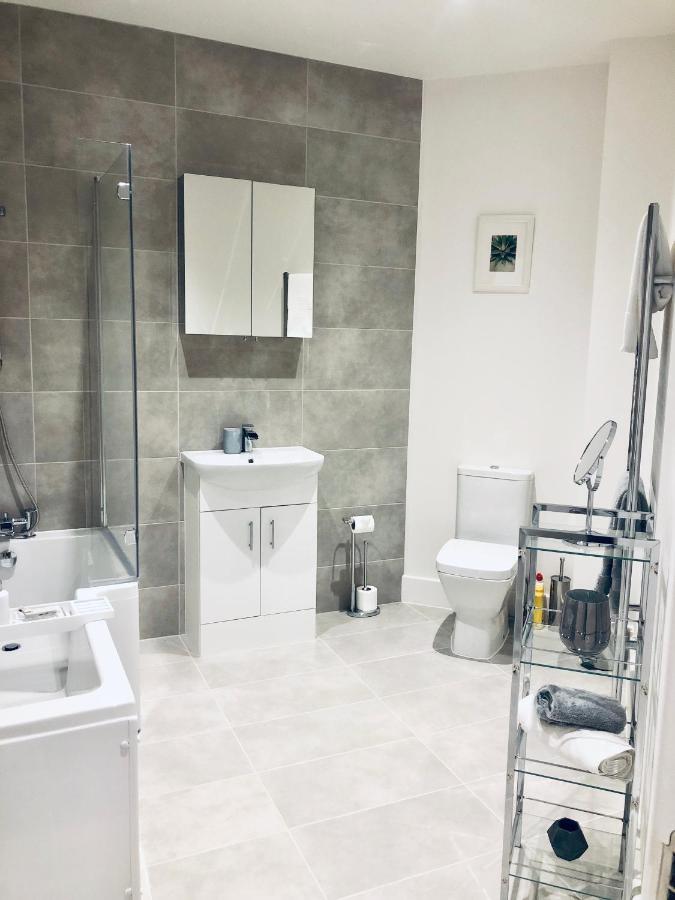 בדפורד Snapos Luxury Serviced Apartment - Meridian House מראה חיצוני תמונה